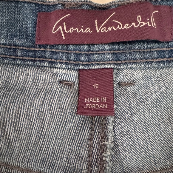 Gloria Vanderbilt Classic Denim Straight Leg Jeans - Picture 9 of 13